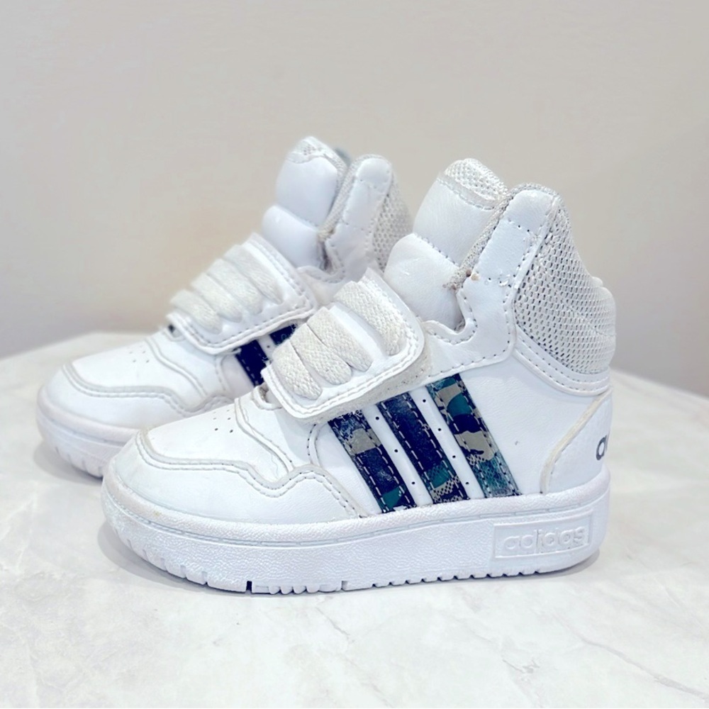 🔥Adidas White and Green High-Top Sneakers with Velcro Strap🔥